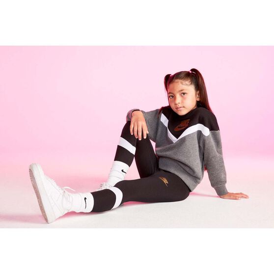 Nike Girls Go For Gold Crew, Grey/Black, rebel_hi-res