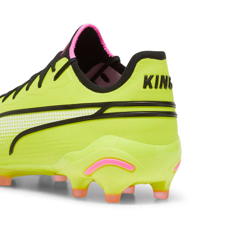 Puma King Ultimate Football Boots, Green, rebel_hi-res
