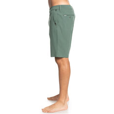 Quiksilver Mens Union Heather Amphibian 20 inch Board Shorts Thyme 30, Thyme, rebel_hi-res