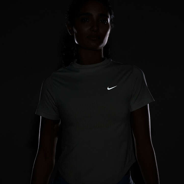 Nike Womens Running Division Dri-FIT ADV Running Tee, Green, rebel_hi-res