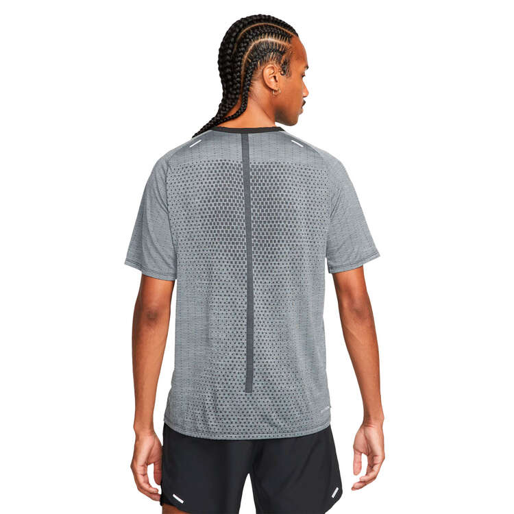 Nike Mens Tech Knit Dri-FIT ADV Running Tee Grey S, Grey, rebel_hi-res