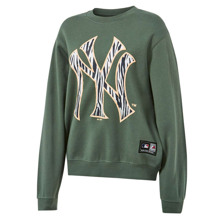 Majestic Womens New York Yankees Animal Infill Sweatshirt Green M, Green, rebel_hi-res