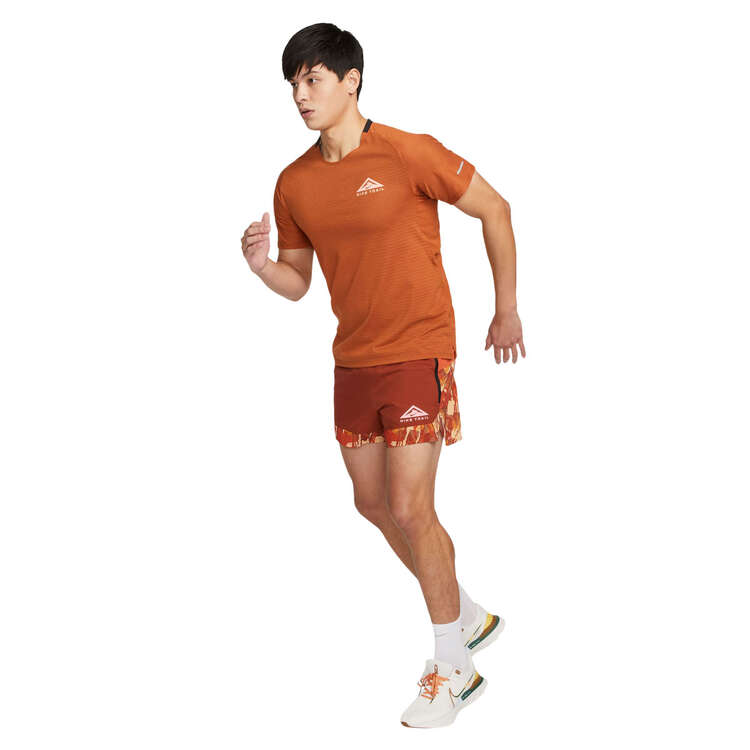 Nike Mens Dri-FIT Trail Solar Chase Running Tee Orange S, Orange, rebel_hi-res