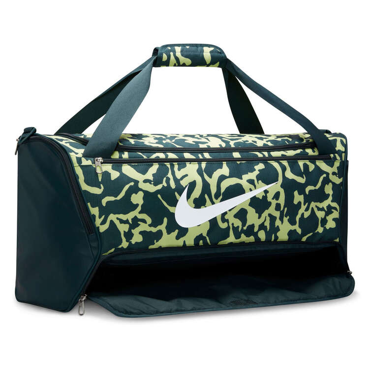 Nike Brasilia 9.5 Medium Duffel Bag