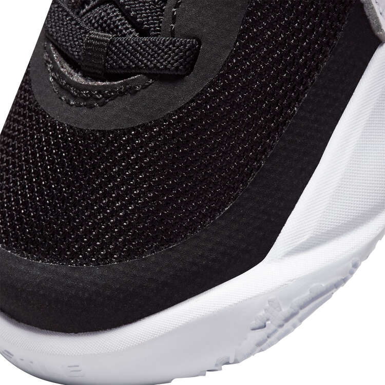 Nike Team Hustle D 10 Toddlers Shoes Black/White US 4, Black/White, rebel_hi-res