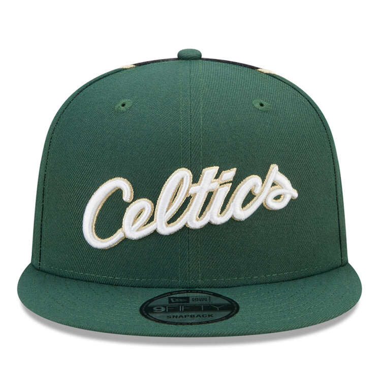 Boston Celtics Fanatics Branded Vintage Vibe Graphic T-Shirt - Mens
