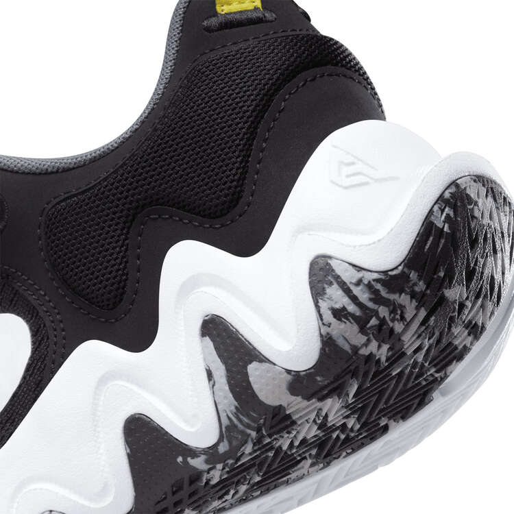 Nike Giannis Immortality 2 GS Kids Basketball Shoes, Black/White, rebel_hi-res