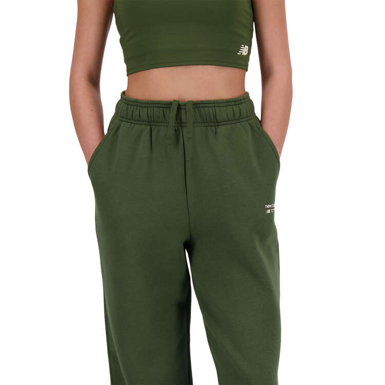 New Balance Womens Linear Heritage Brushed Back Fleece Sweatpants, Green, rebel_hi-res