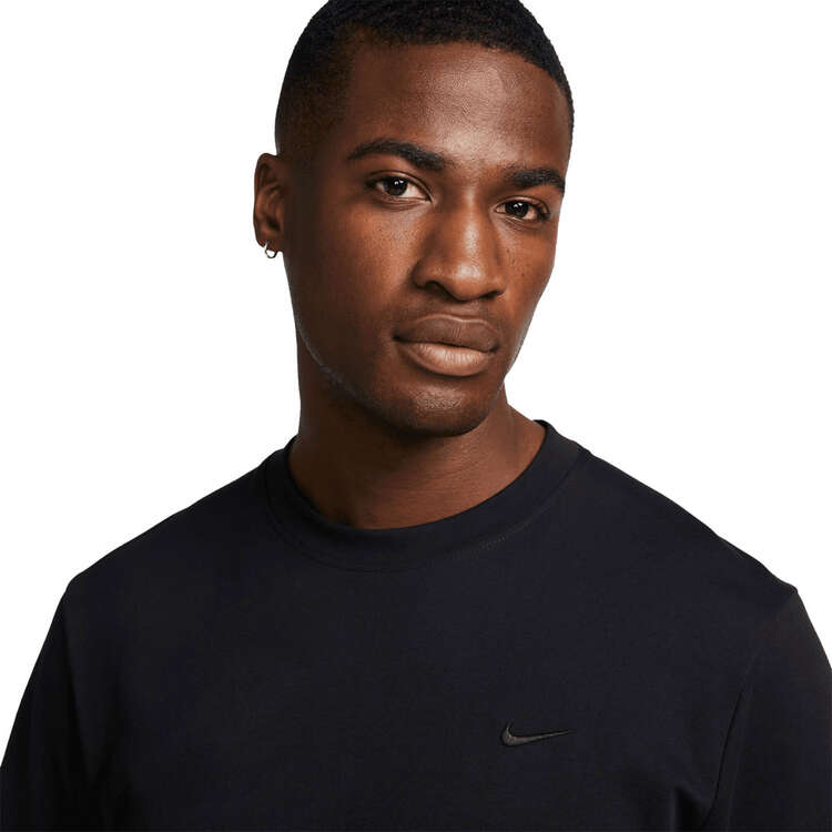 Nike Men's Dri-FIT Versatile Primary Statement Fitness Tee, Black, rebel_hi-res