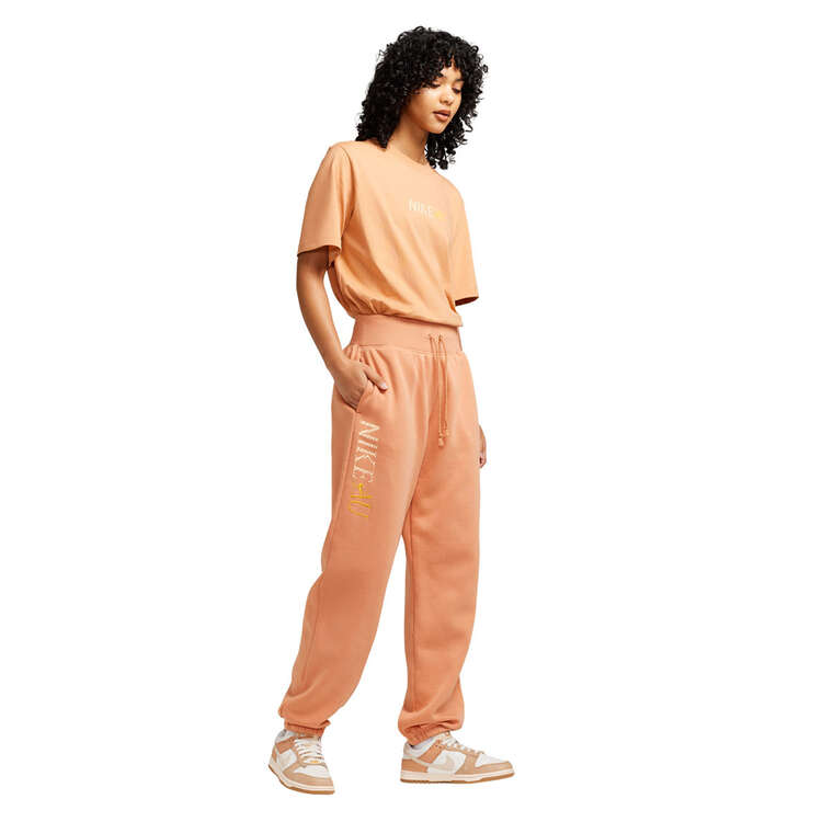 Nike AU Womens Sportswear Fleece High-Waisted Oversized Sweatpants, Brown, rebel_hi-res