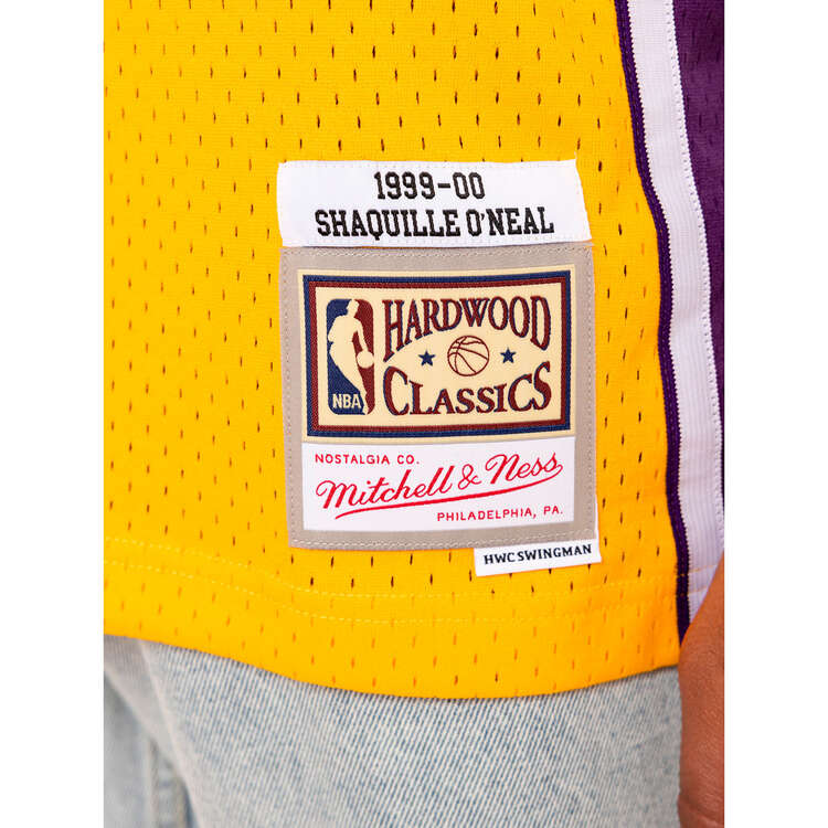 Los Angeles Lakers Mens Shaquille O'Neal 1999/00 Swingman Basketball Jersey, Yellow, rebel_hi-res