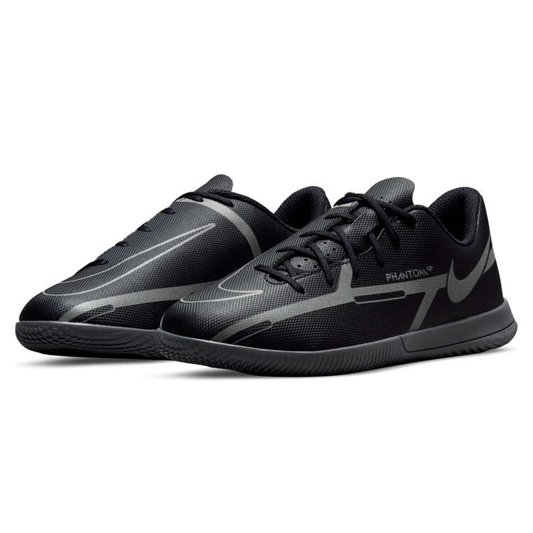Nike Phantom GT2 Club Kids Indoor Soccer Shoes Black/Grey US 1, Black/Grey, rebel_hi-res