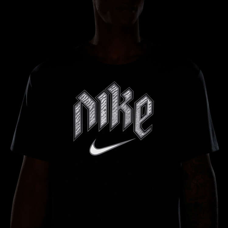 Nike Mens Dri-FIT UV Run Division Miler Top Black M, Black, rebel_hi-res