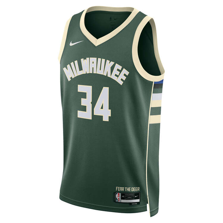 Youth Nike Association Milwaukee Bucks Swingman Shorts / Medium
