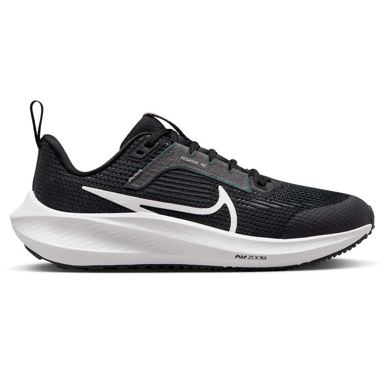 Nike Air Zoom Pegasus 40 Kids Running Shoes Black/White US 2, Black/White, rebel_hi-res