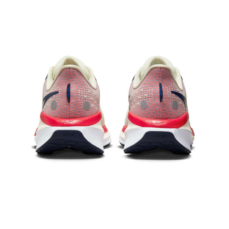 Nike Zoom Vomero 17 Mens Running Shoes, White/Navy, rebel_hi-res