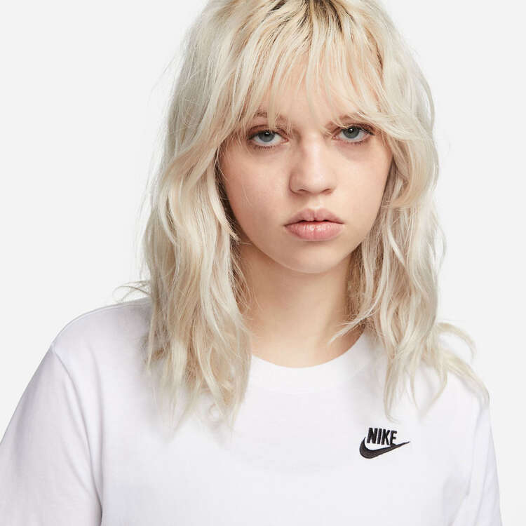 Nike Womens Sportswear Club Essentials Tee, White, rebel_hi-res