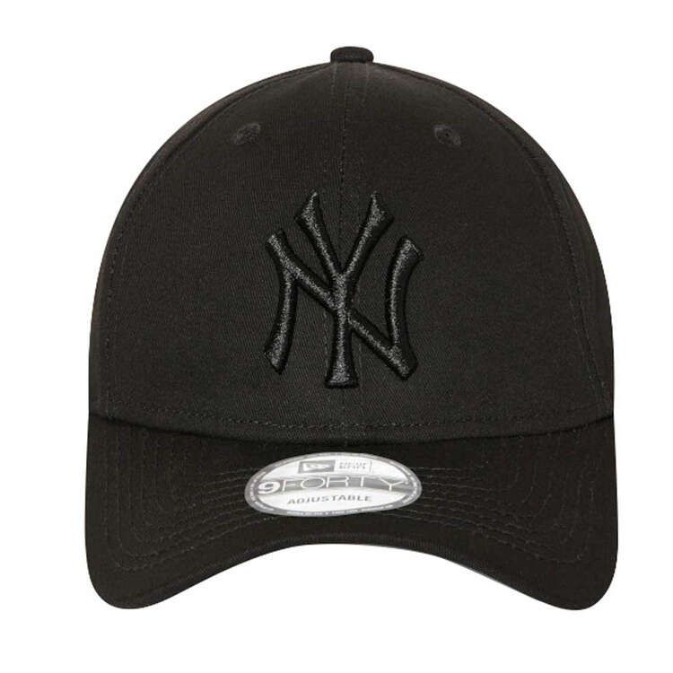 New York Yankees NY ALL-OVER FLOCKING Black-White Fitted Hat